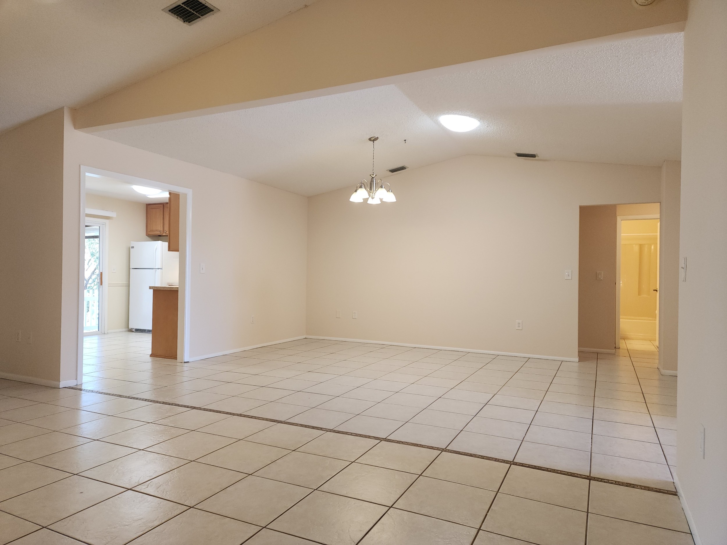 20-living room B (2)